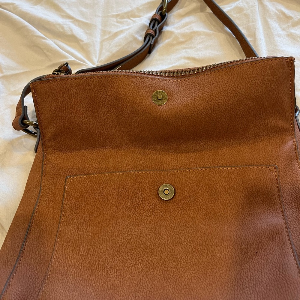 Purse, shoulder strap adjustable